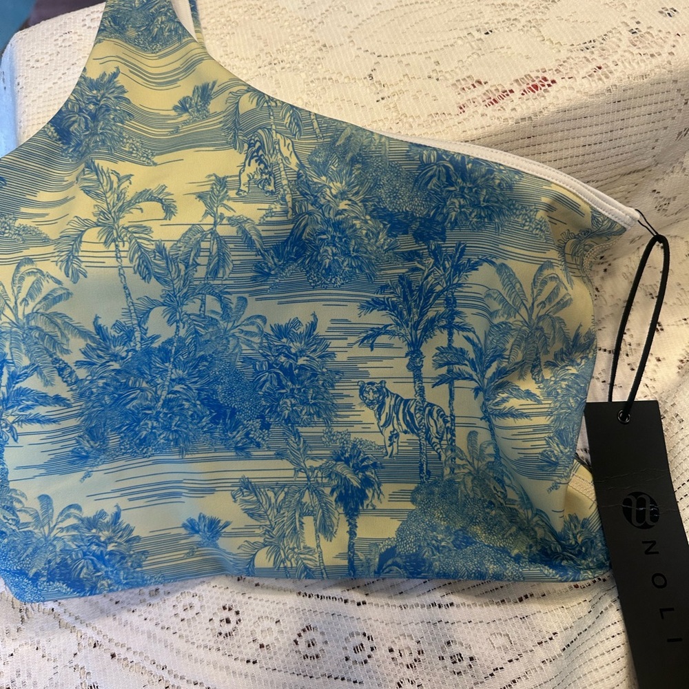 Noli Blue and Yellow Crop Top